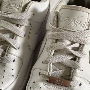 Nike Air Force 1 Sage Low